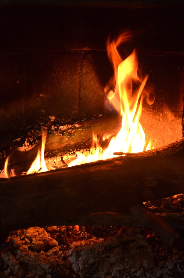 WFQA Ireland Burning wood fuel that is properly dried, or seasoned, has several benefits.